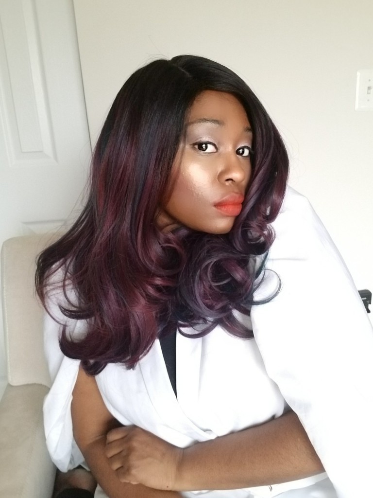 Here are 12 affordable wigs for black women, cheap synthetic lace front wigs and wigs that look real. 